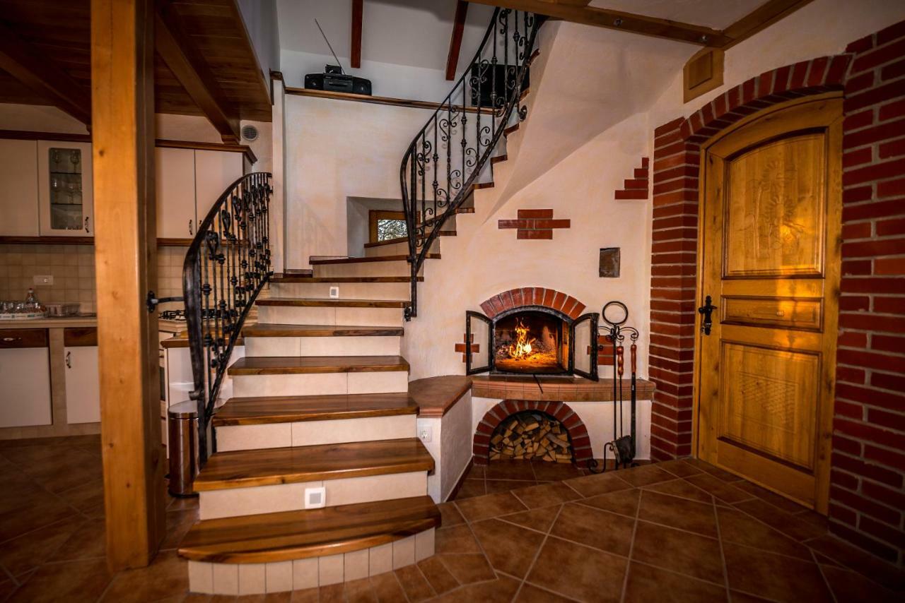 Vineyard Cottage Vina In Medu Trebelno Exterior photo