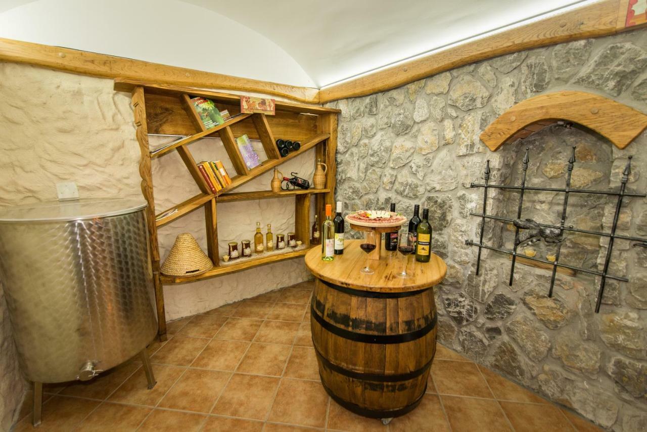 Vineyard Cottage Vina In Medu Trebelno Exterior photo
