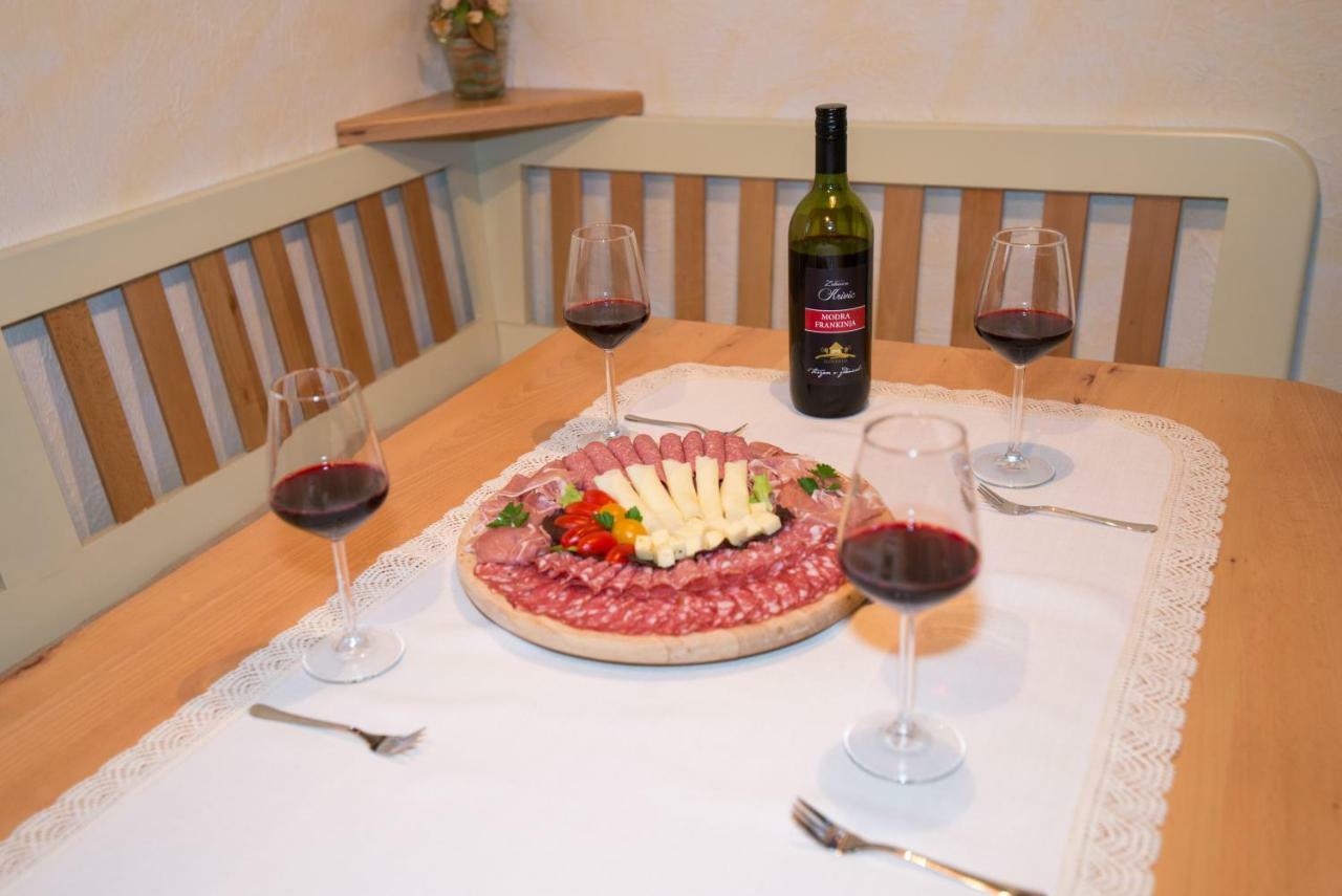 Vineyard Cottage Vina In Medu Trebelno Exterior photo